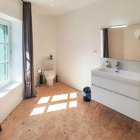 別荘 4 Bedroom Stunning In カルカソンヌ