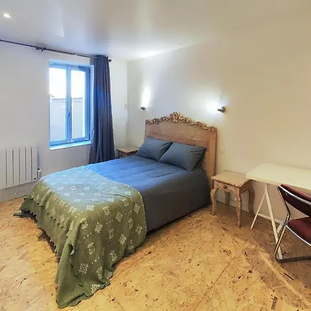 4 Bedroom Stunning In * Carcassonne